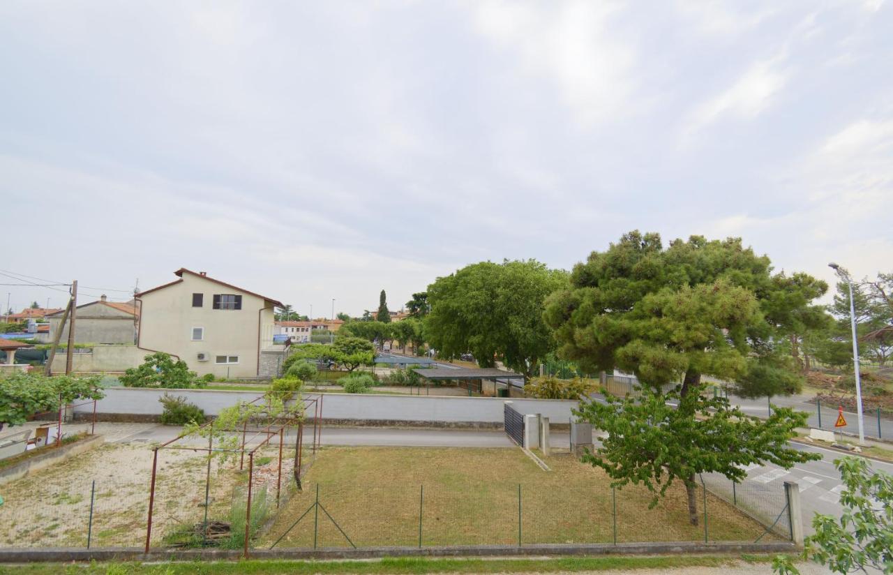 אומאג Apartment Patrik By Rent Istria מראה חיצוני תמונה
