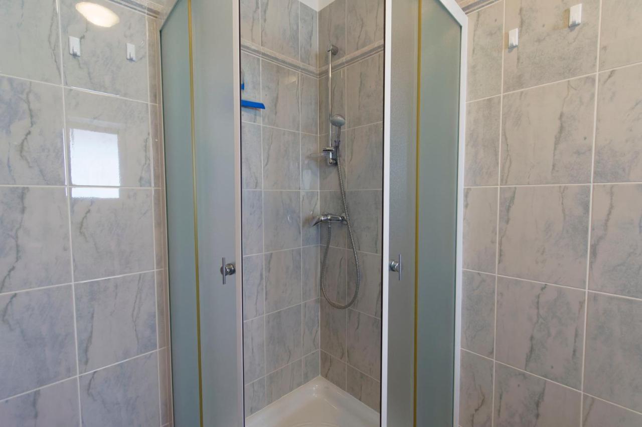 אומאג Apartment Patrik By Rent Istria מראה חיצוני תמונה