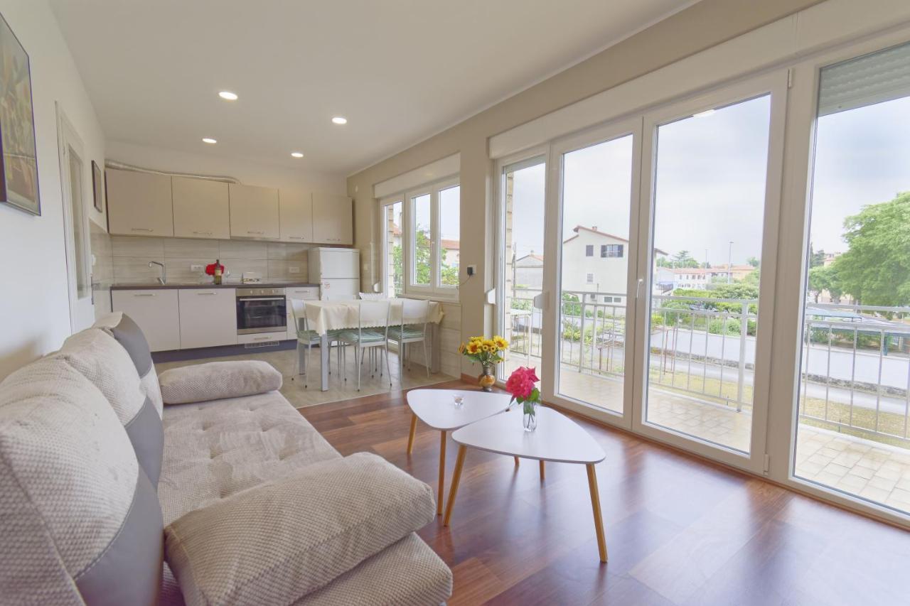 אומאג Apartment Patrik By Rent Istria מראה חיצוני תמונה